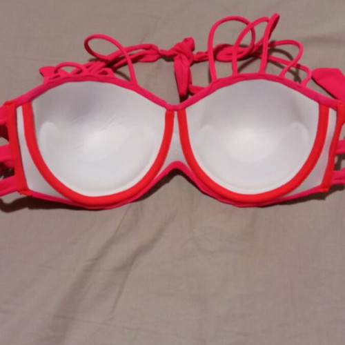 Swimsuit with built-in padding like new, size M