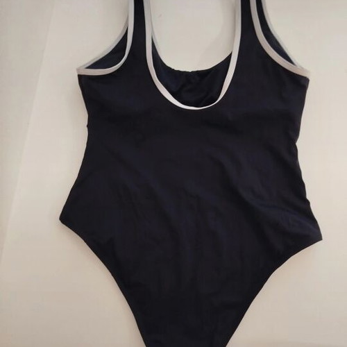Ellesse one-piece swimsuit black with removable padding like new