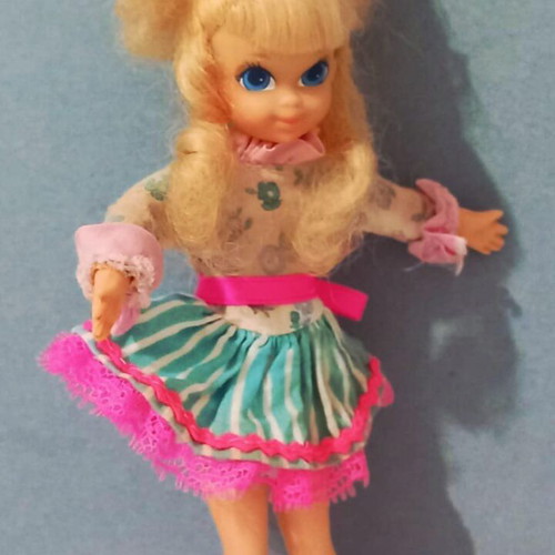 Barbie Doll Lori Pretty Pairs 1969 like new