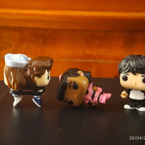 Stranger Things figures pack of 20 from Kinder eggs like new