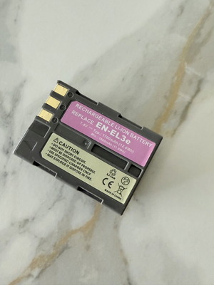 Nikon EN-EL3e battery used