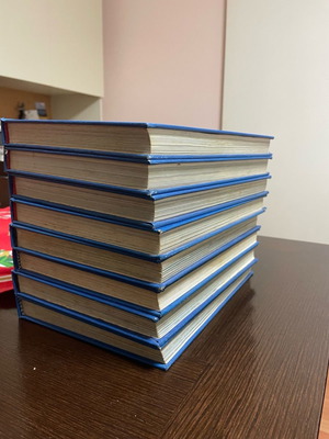 Custo Encyclopedias like new