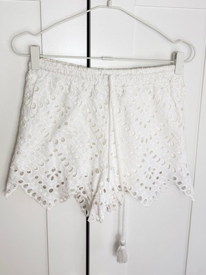 White shorts zini boutique white cotton size 38 excellent