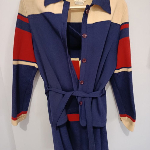 Women's 100% Wool Tailored Suit Size 18 from Australia Like New
