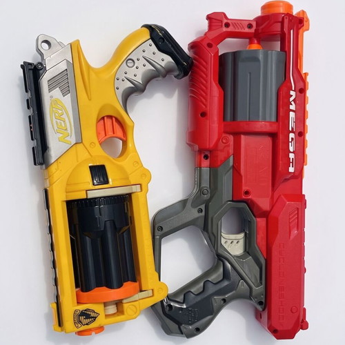 Nerf blasters set like new, 11 authentic guns with accessories and darts