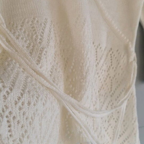 Cotton white knitted wrap top new with lace patterns
