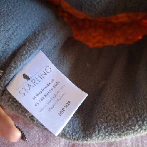 Starling hat like new, very warm with lining