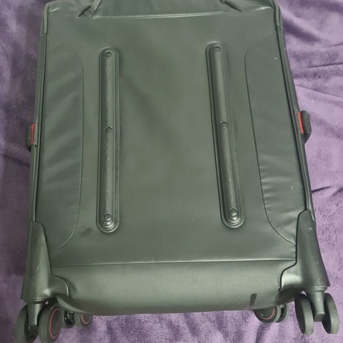Samsonite Paradiver Light 55 suitcase like new, black