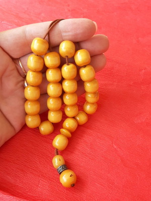Amber worry beads used, 23 beads with papa, mastic