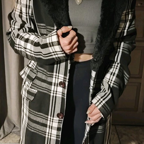 90plusninety women's coat black and white checkered like new with fur