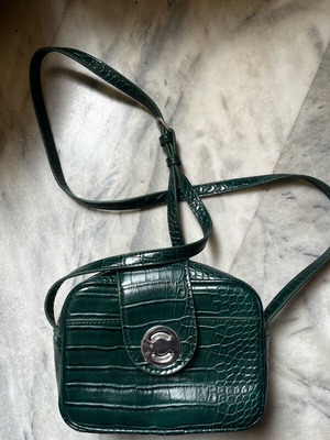 Zara shoulder bag green dark croc pattern like new
