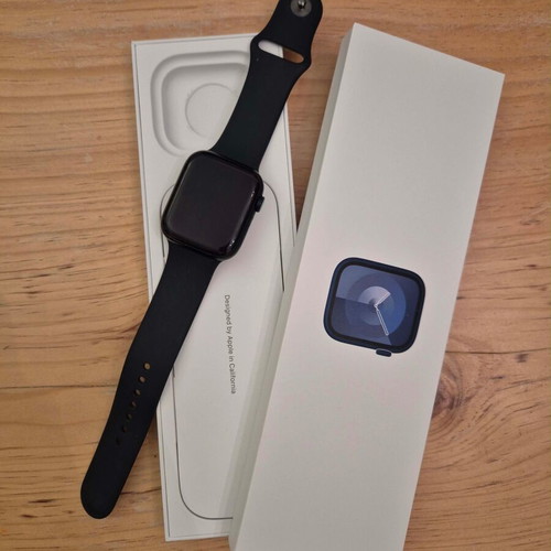 iPhone 14 Pro και Apple Watch Series 9 45mm σαν καινούργιο, μαύρο, 128GB