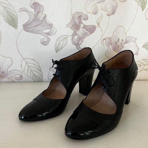 Sagiakos leather pumps like new, size 38, black