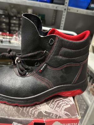 Work shoe, black with red details