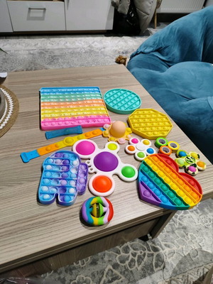 Fidget toys pack in like new condition