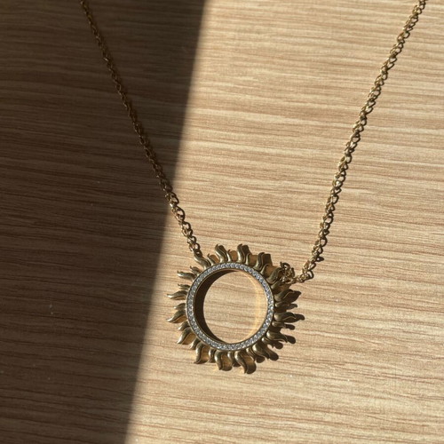Gregio Sun Necklace gold plated, like new, medium chain