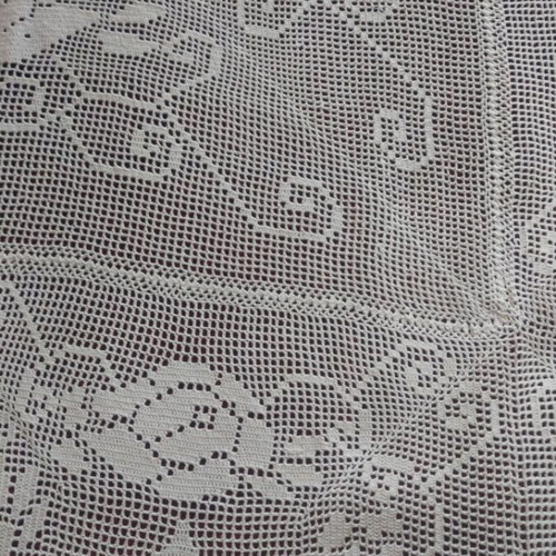 Handmade crochet tablecloth like new 170x170 cm
