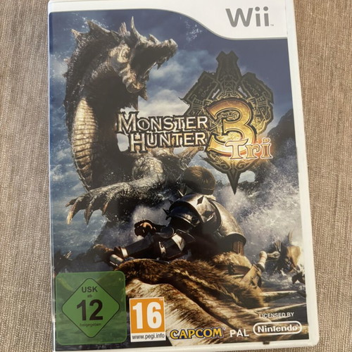 Monster Hunter Tri 3 Nintendo Wii game used, English full