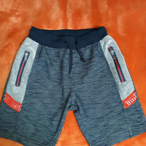 Shorts bermudas used for boy 8 years old, pack of 4