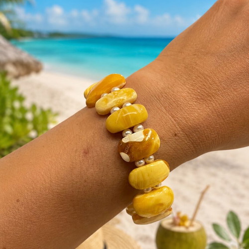 Amber bracelet with pearls, natural Baltic amber