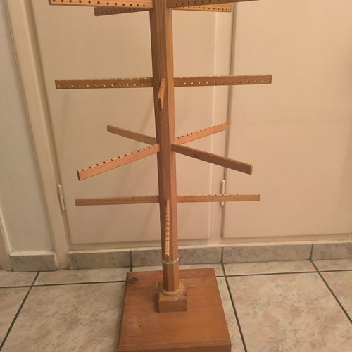 Wooden stand base like new, for jewelry or decoration