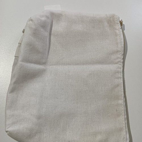 Avene toiletry bag like new, white beige