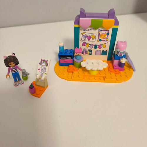Gabby's Dollhouse Crafting with Baby Box Lego 10795 like new
