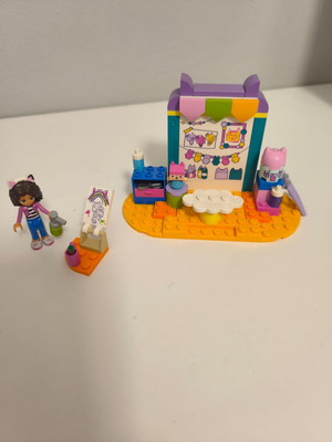 Gabby's Dollhouse Crafting with Baby Box Lego 10795 like new