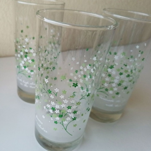 SET OF 3 WATER GLASSES WITH FLOWERS