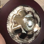 Round tray with detail