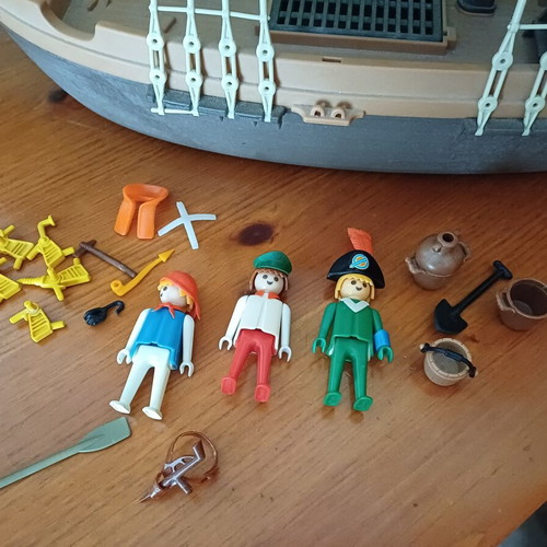 Playmobil 3550 Vintage Pirate Ship like new