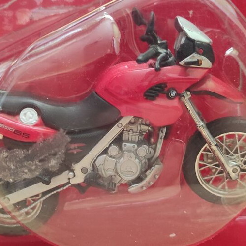 Maisto 2-Wheelers 1:18 BMW F650GS metal motorcycle model used