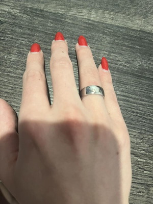 Silver ring like new in excellent condition