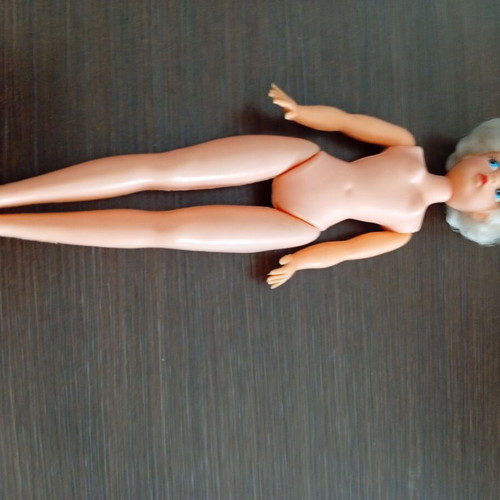 Sindy Pedigree doll used, 1970s authentic made in Hong Kong