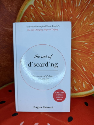 The Art of Discarding от Nagisa Tatsumi в много добро състояние, английски