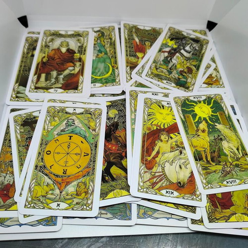 Golden Art Nouveau Tarot deck 78 cards like new