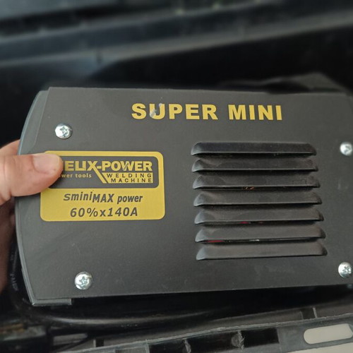 Helix Super Mini welding machine like new with Fincord M electrodes