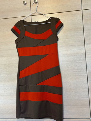 Women's dress like new, size S, brown