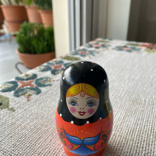 Matryoshka doll collectible like new, set of 5 with unique costumes