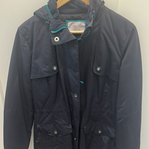 Marks and Spencer jacket with fleece lining, like new, size 10