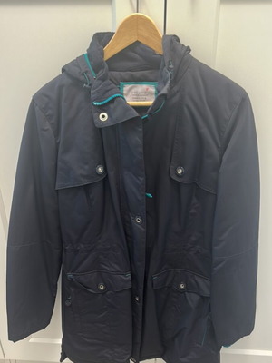Marks and Spencer jacket with fleece lining, like new, size 10