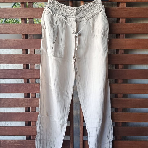 Paranoia Beige Pants Cotton and Silk Size L like new