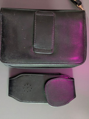 Organizer with Rings and Phone Pocket unisex, like new, black