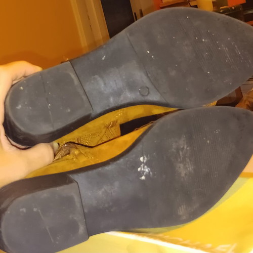 Tan cowboy boots size 41