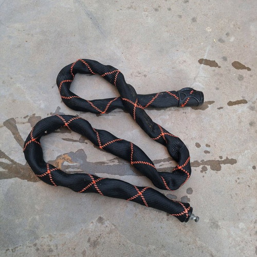 Abus chain 1.8m like new with 2 keys