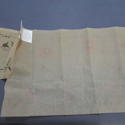 Stamped Embroidery Set "Kyknos" (Runner & 2 Napkins) new