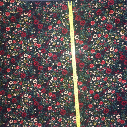 Corduroy floral skirt size large like new, cotton with pockets