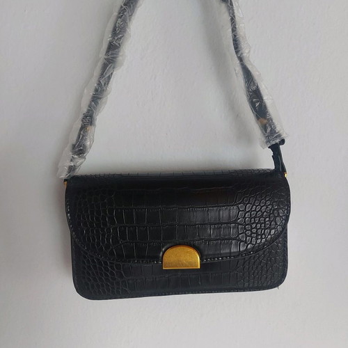Black crocodile-style shoulder bag new, made of faux leather