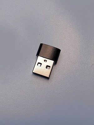 USB-C to USB-A 2.0 adapter like new, black