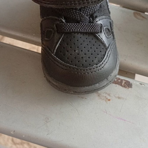 Nike baby shoes like new, size 18.5, velcro closure